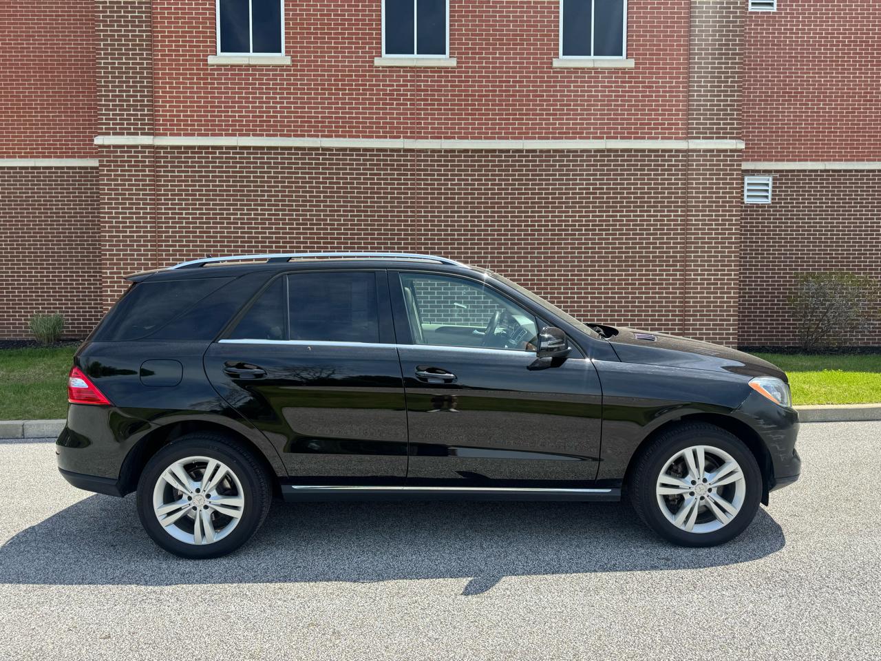 Mercedes-Benz M-Class 4MATIC 4dr ML 350 2013