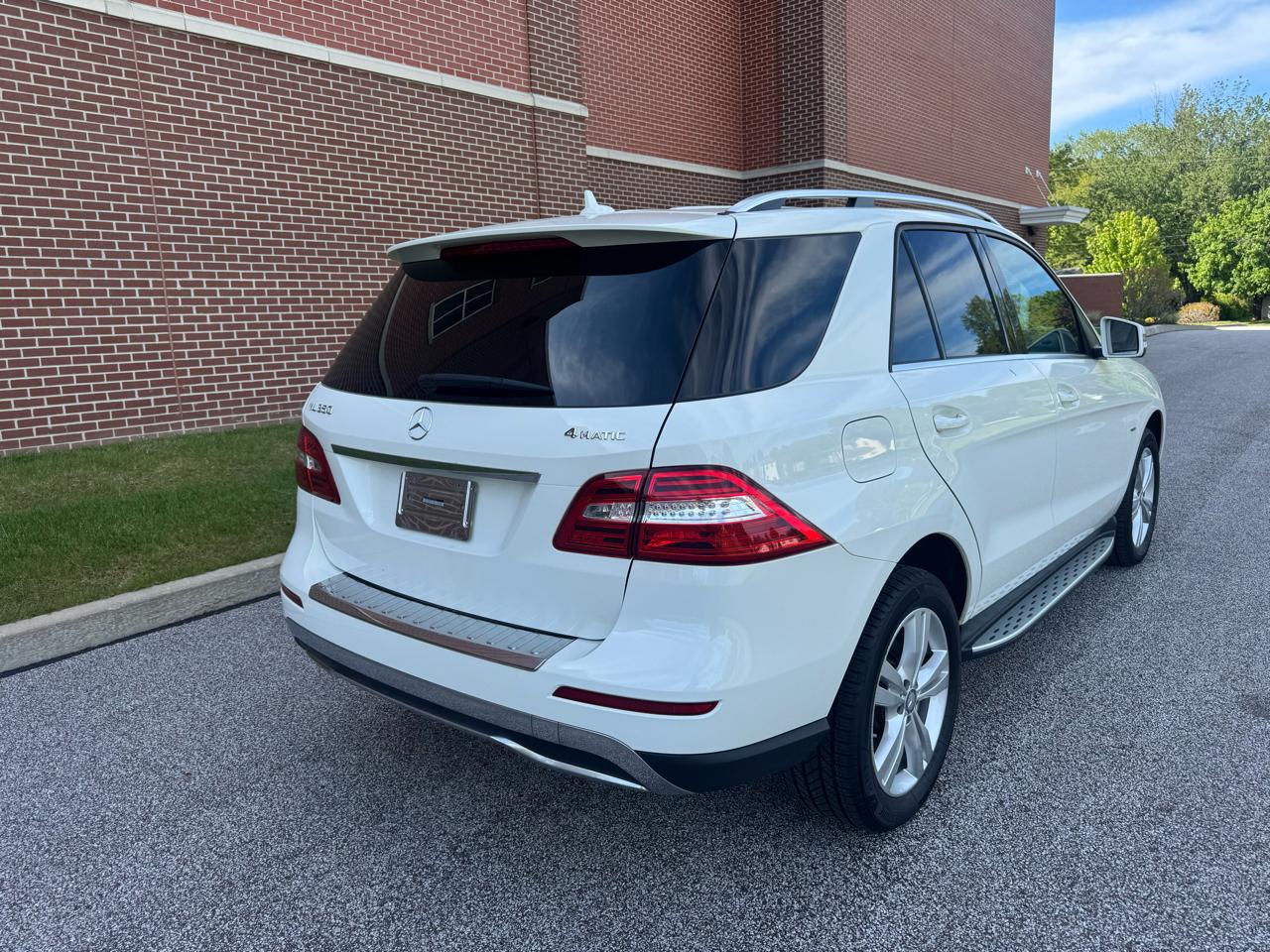Mercedes-Benz M-Class 4MATIC 4dr ML 350 2012
