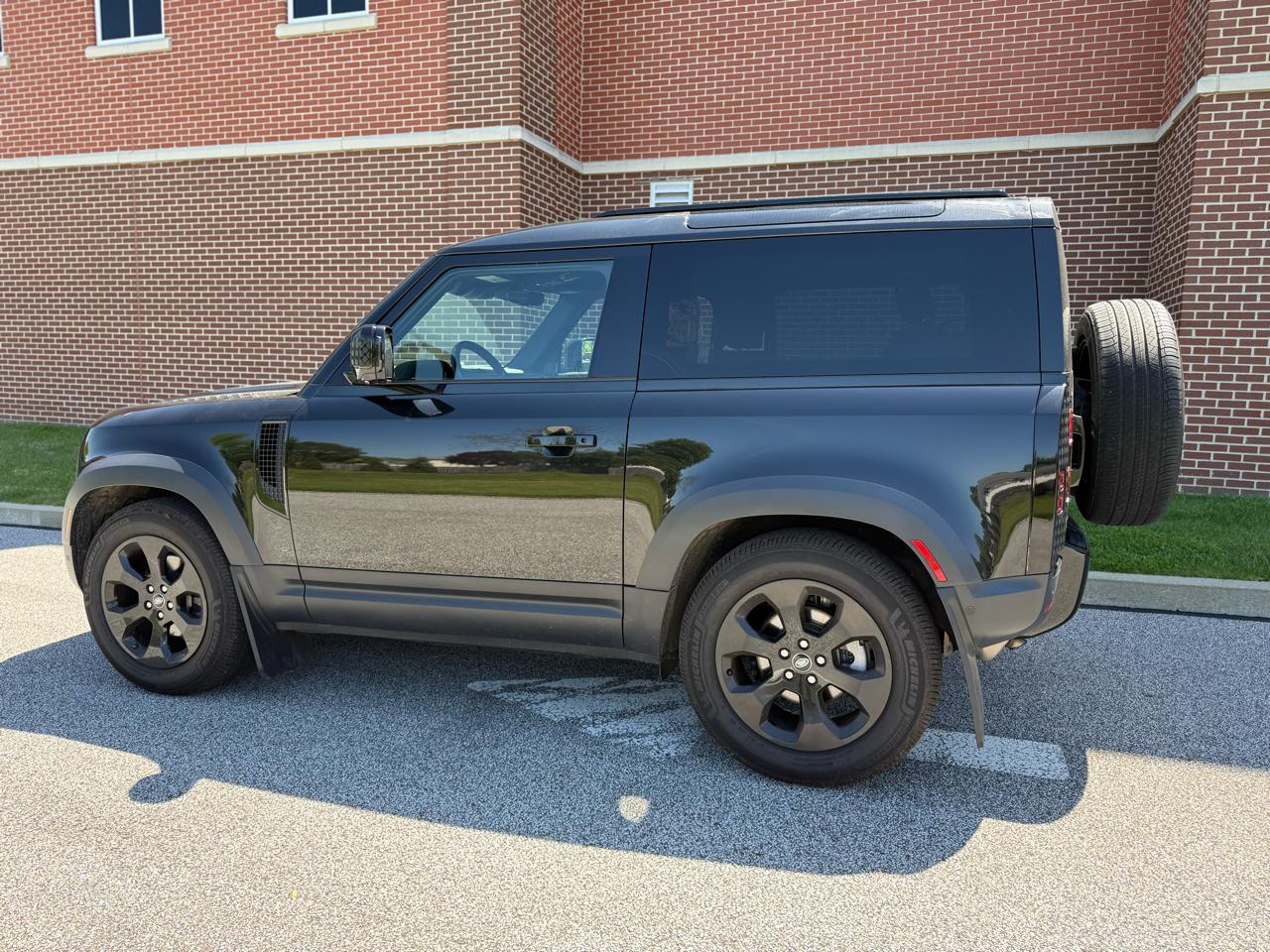 Land Rover Defender 90 S AWD 2023