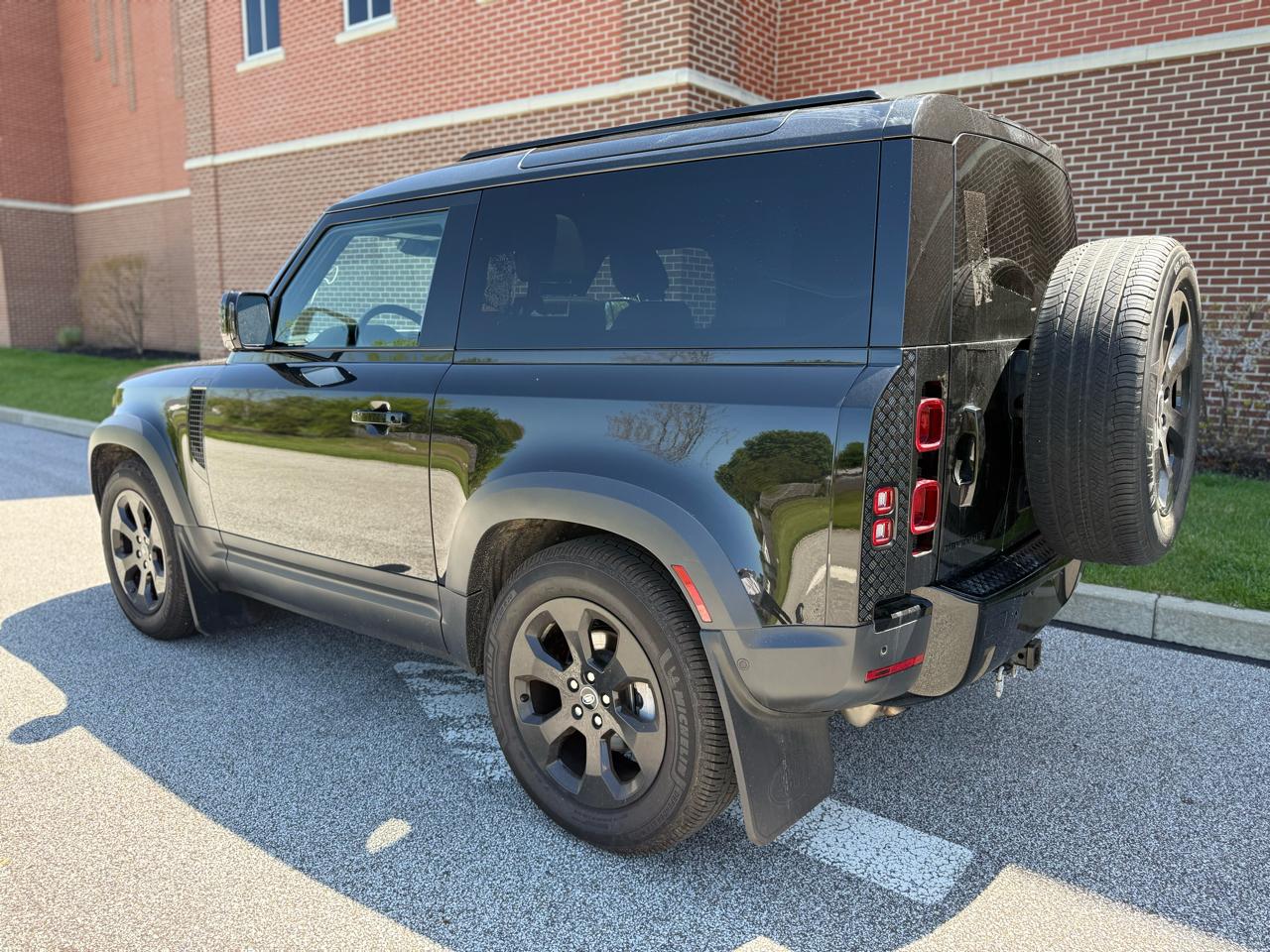 Land Rover Defender 90 S AWD 2023