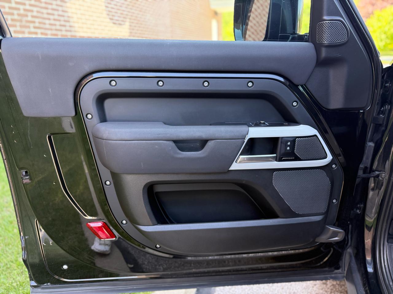 Land Rover Defender 90 S AWD 2023