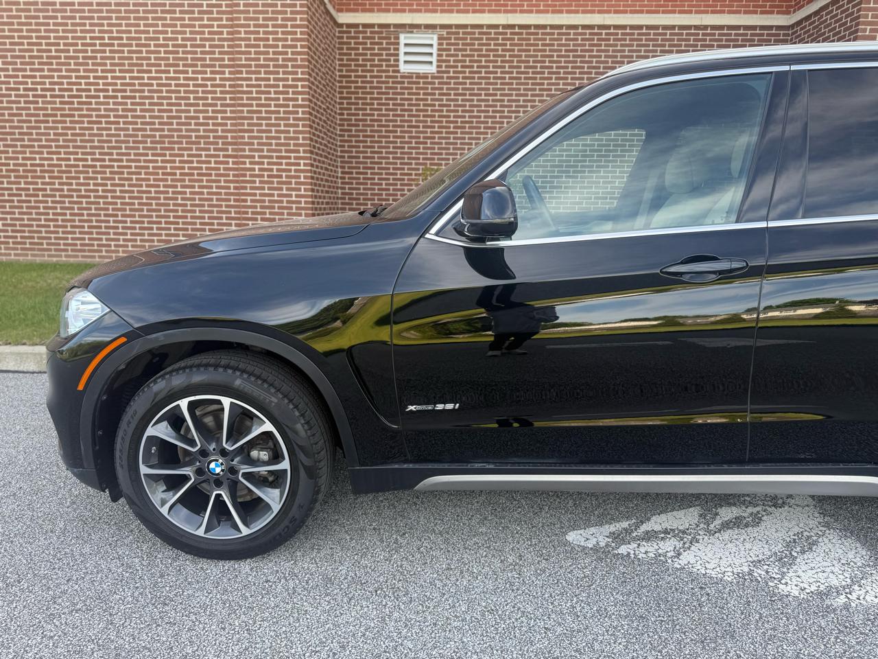 BMW X5 xDrive35i Sports Activity Vehicle 2017