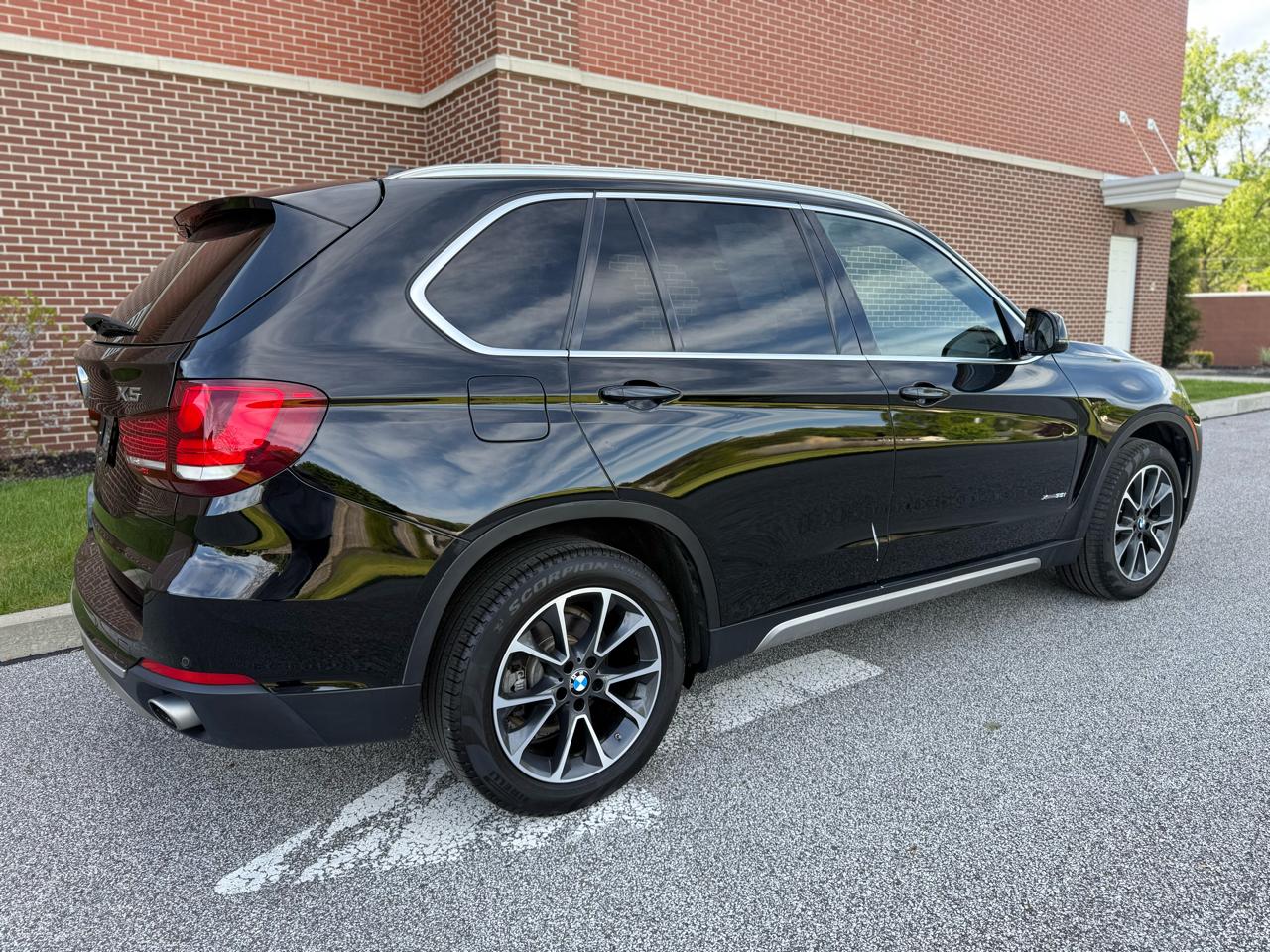 BMW X5 xDrive35i Sports Activity Vehicle 2017