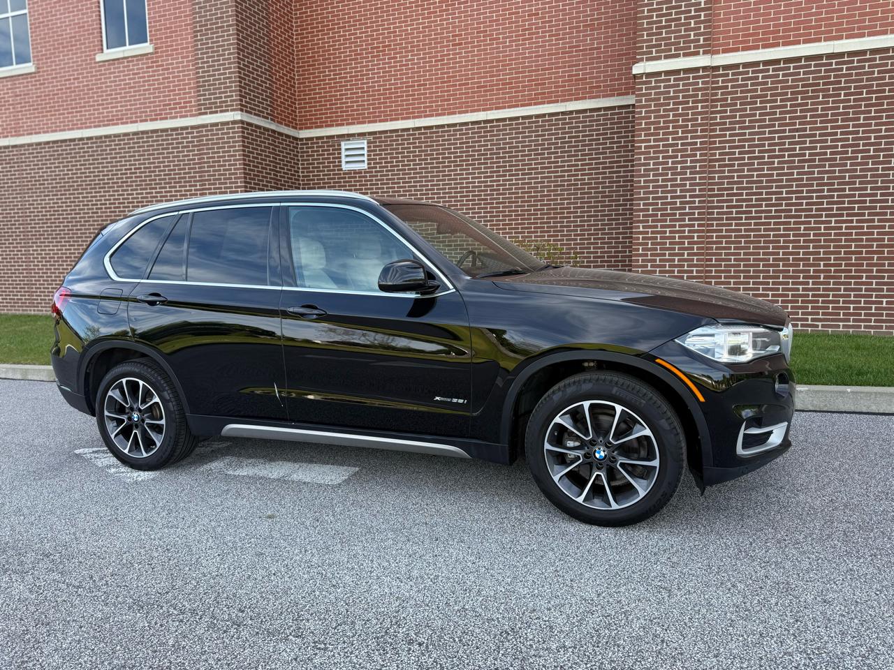 BMW X5 xDrive35i Sports Activity Vehicle 2017
