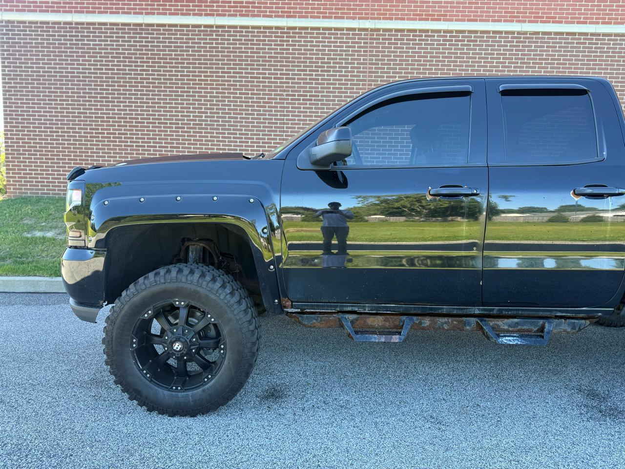 Chevrolet Silverado 1500 4WD Double Cab 143.5" Custom 2017