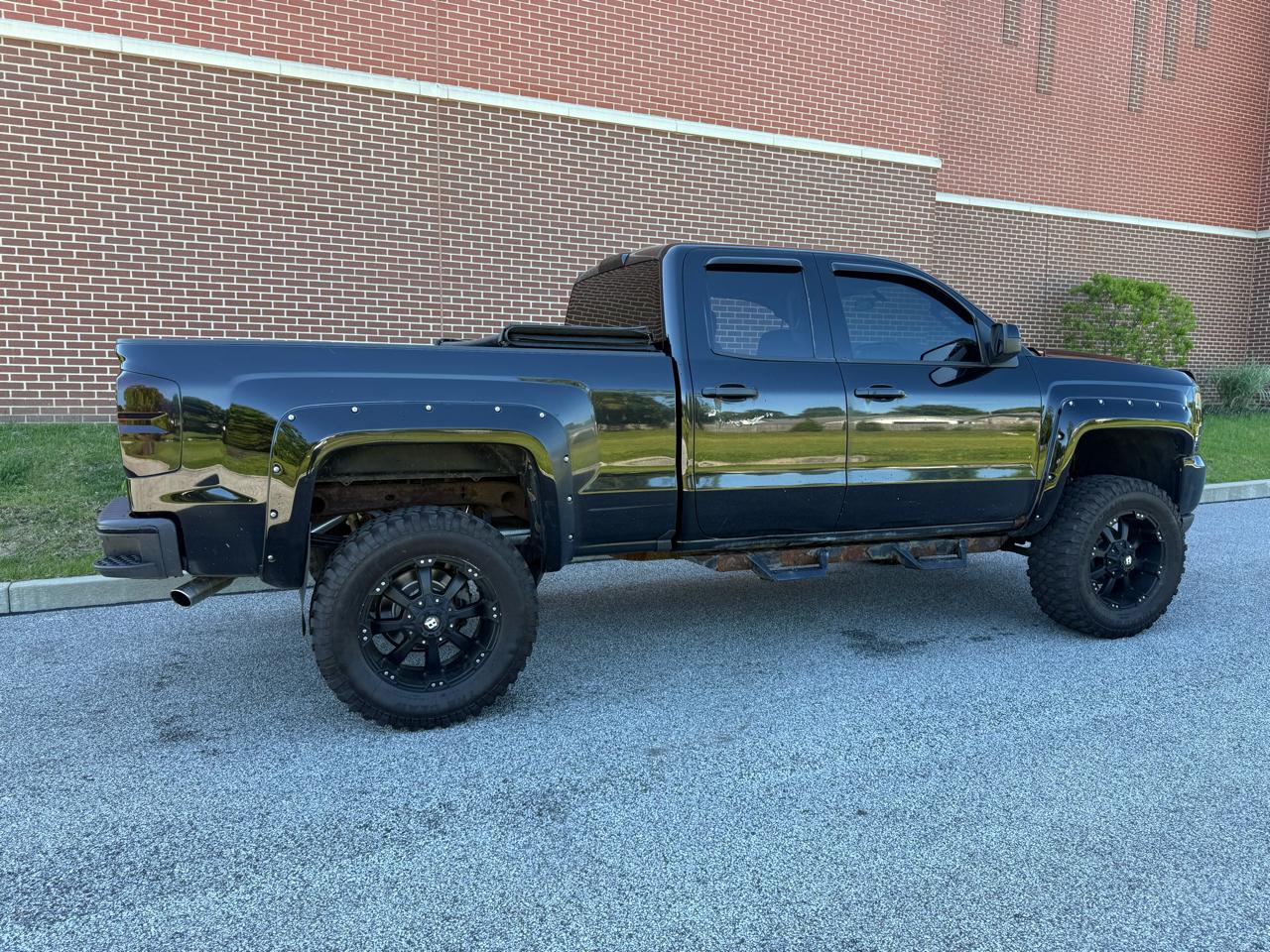 Chevrolet Silverado 1500 4WD Double Cab 143.5" Custom 2017