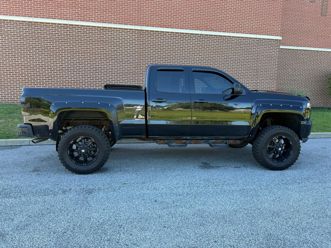 Chevrolet Silverado 1500 4WD Double Cab 143.5" Custom 2017