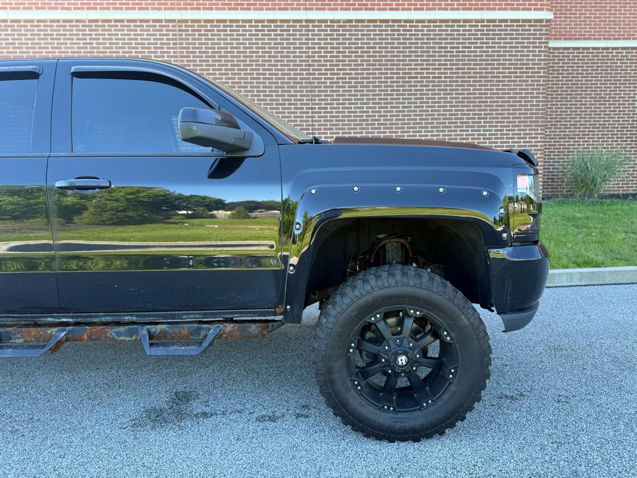 Chevrolet Silverado 1500 4WD Double Cab 143.5" Custom 2017