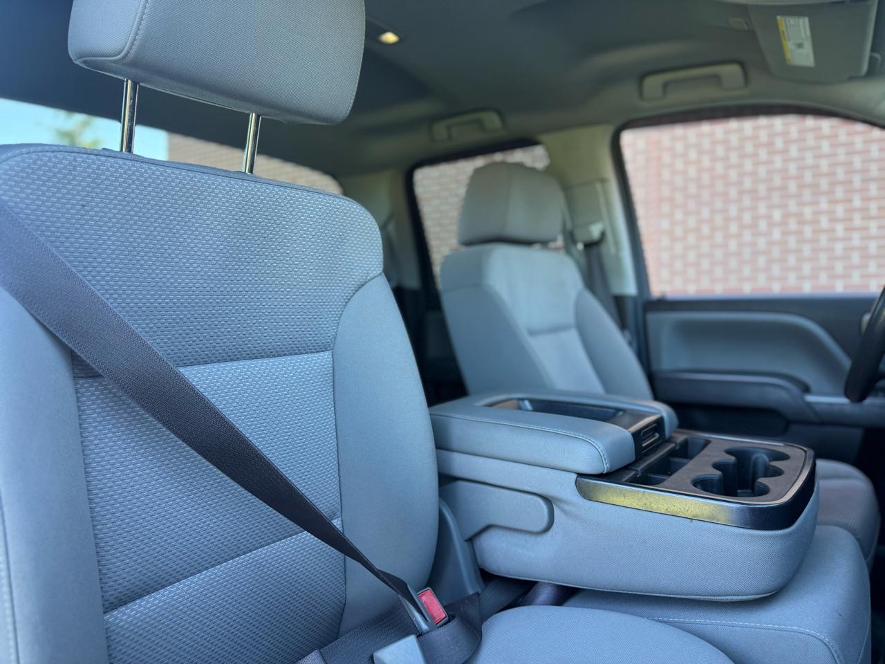 Chevrolet Silverado 1500 4WD Double Cab 143.5" Custom 2017