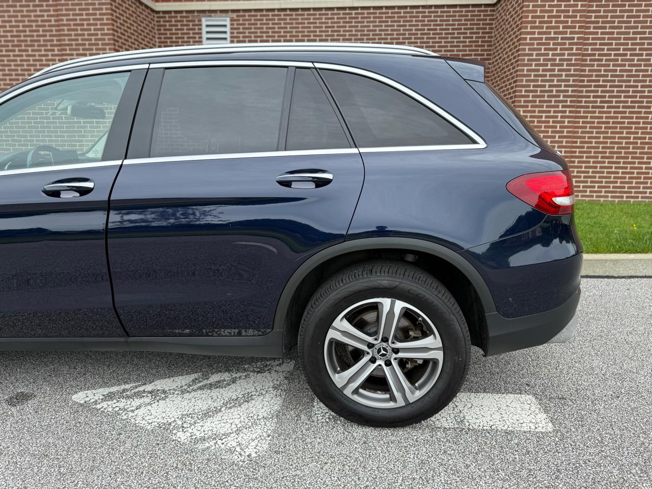 Mercedes-Benz GLC GLC 300 4MATIC SUV 2018