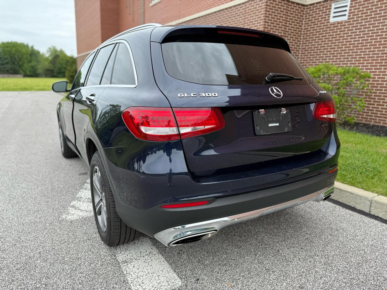 Mercedes-Benz GLC GLC 300 4MATIC SUV 2018
