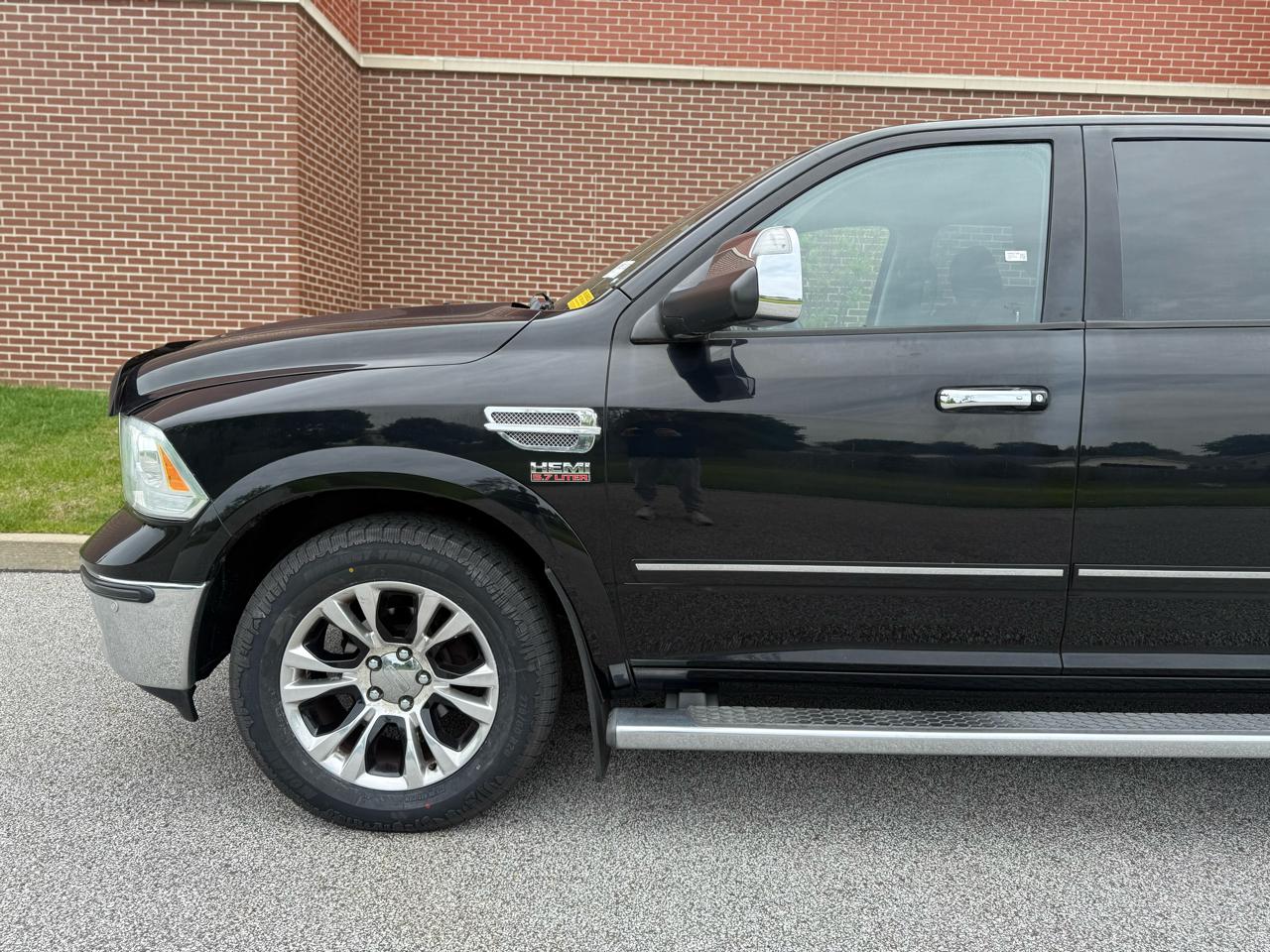 RAM 1500 4WD Crew Cab 140.5" Longhorn 2014