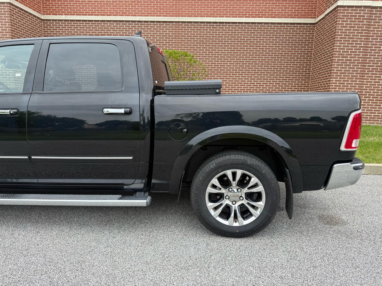 RAM 1500 4WD Crew Cab 140.5" Longhorn 2014