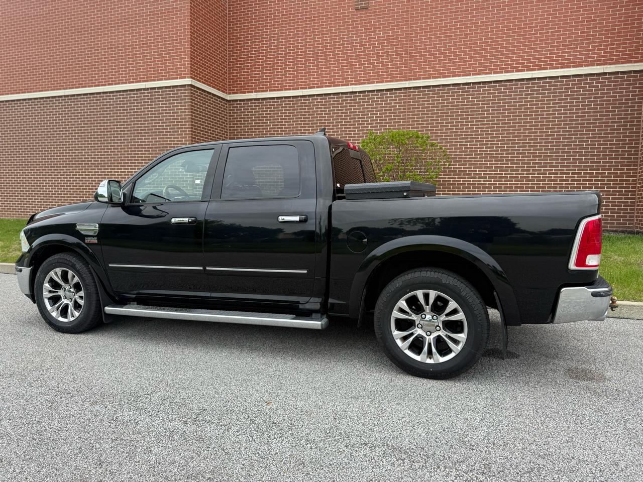 RAM 1500 4WD Crew Cab 140.5" Longhorn 2014