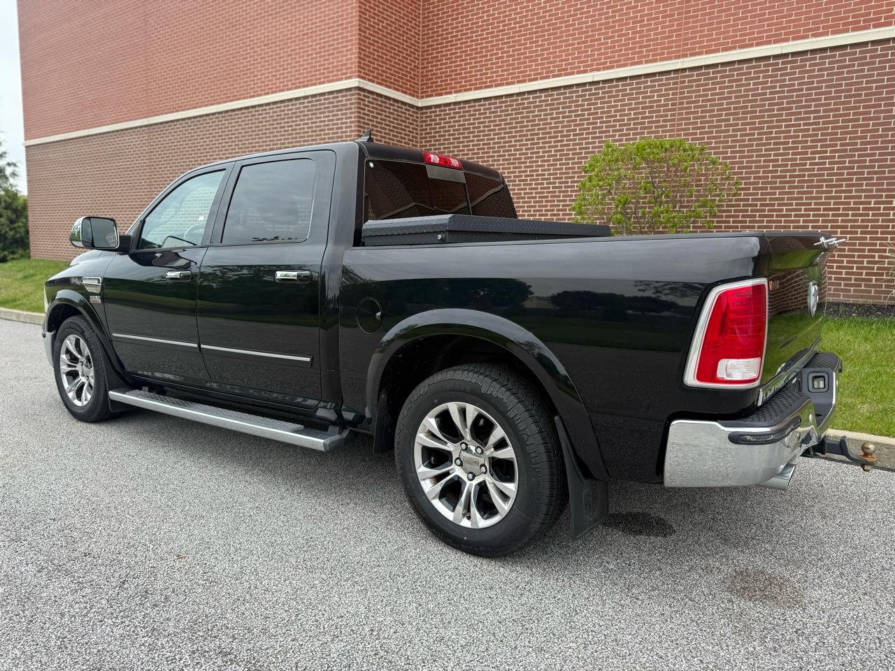 RAM 1500 4WD Crew Cab 140.5" Longhorn 2014