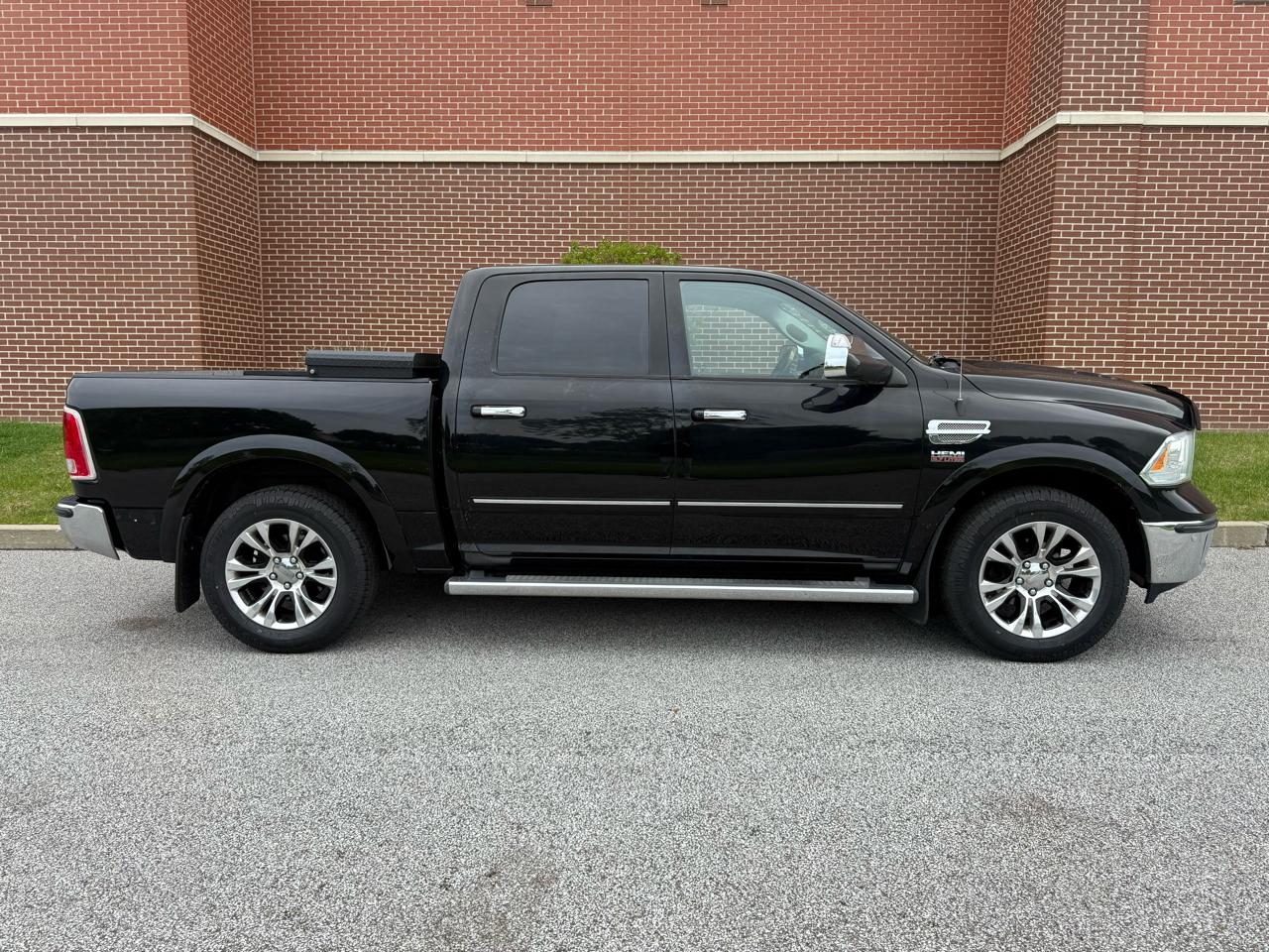 RAM 1500 4WD Crew Cab 140.5" Longhorn 2014