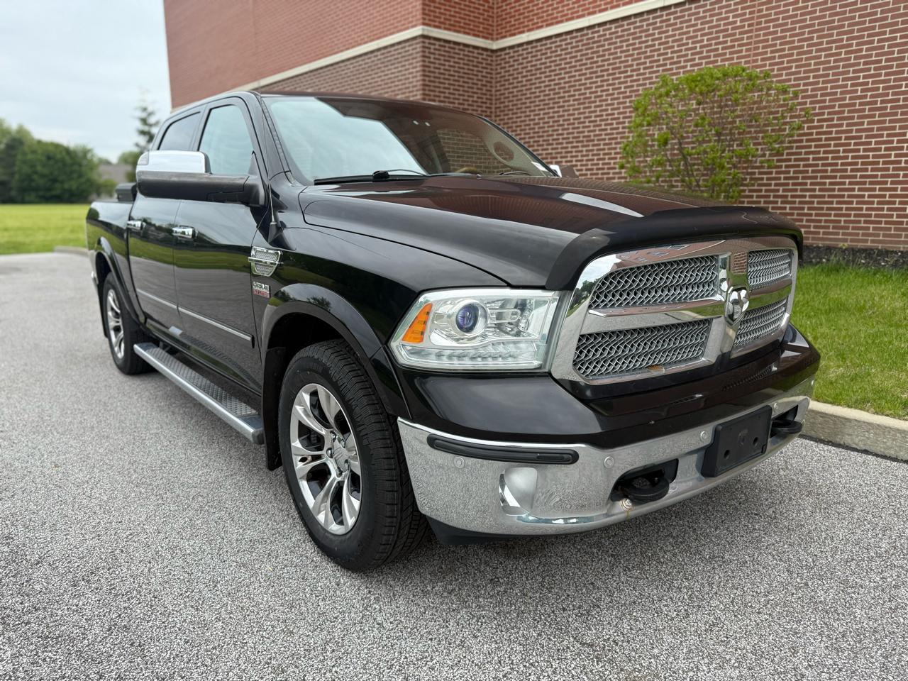 RAM 1500 4WD Crew Cab 140.5" Longhorn 2014