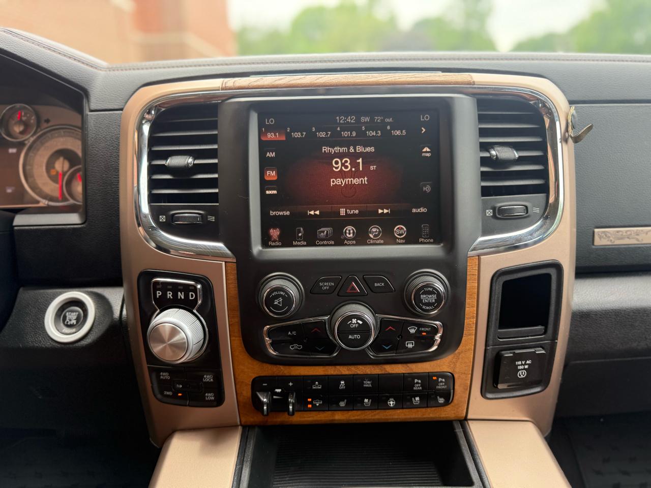 RAM 1500 4WD Crew Cab 140.5" Longhorn 2014