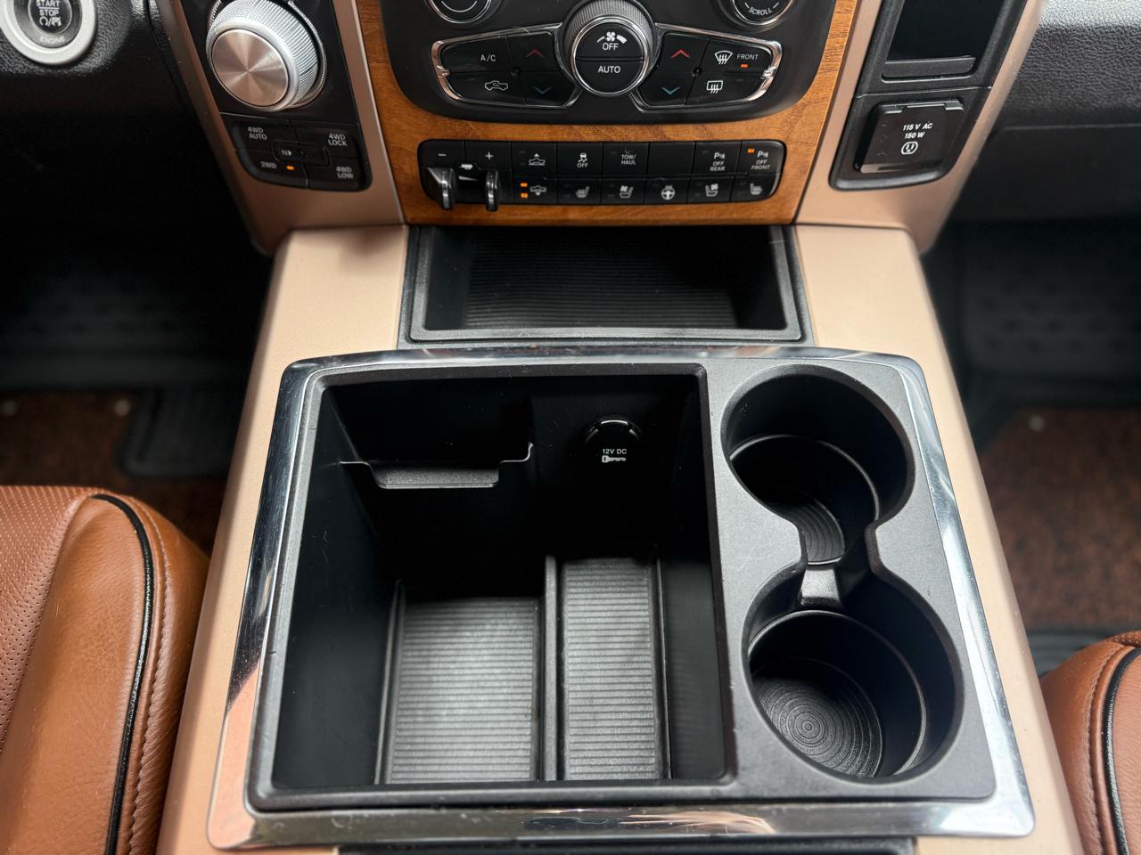 RAM 1500 4WD Crew Cab 140.5" Longhorn 2014