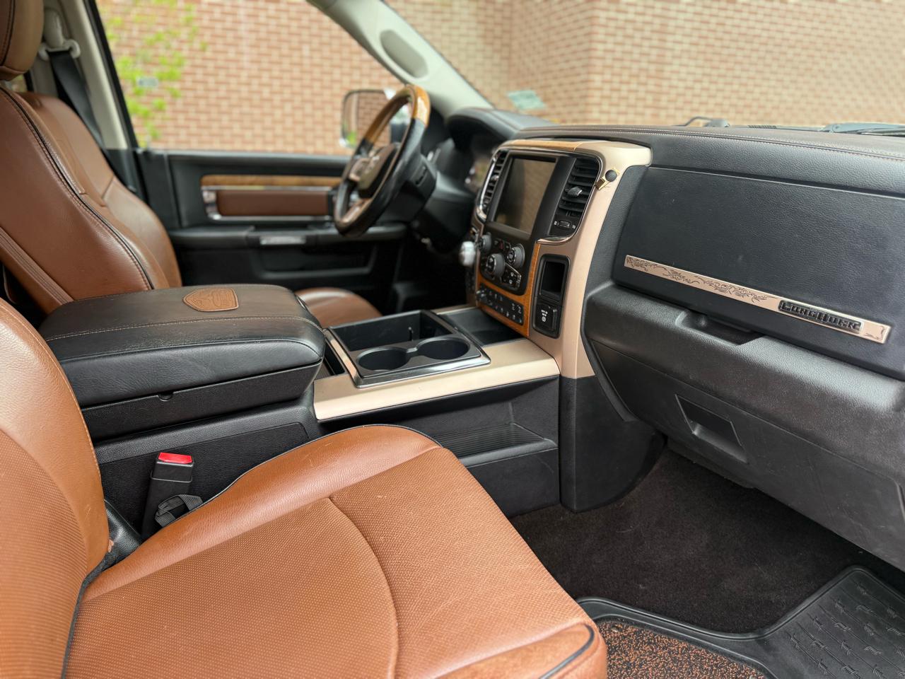 RAM 1500 4WD Crew Cab 140.5" Longhorn 2014