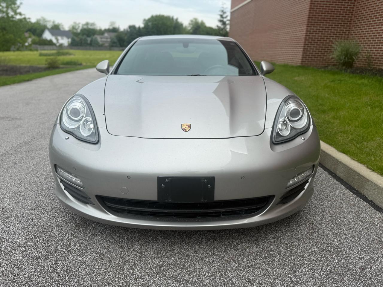 Porsche Panamera 4dr HB 2011