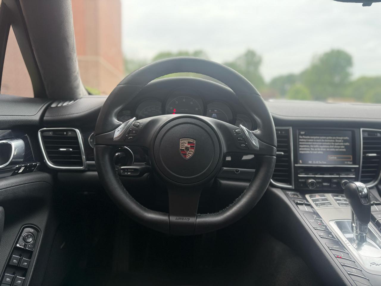 Porsche Panamera 4dr HB 2011