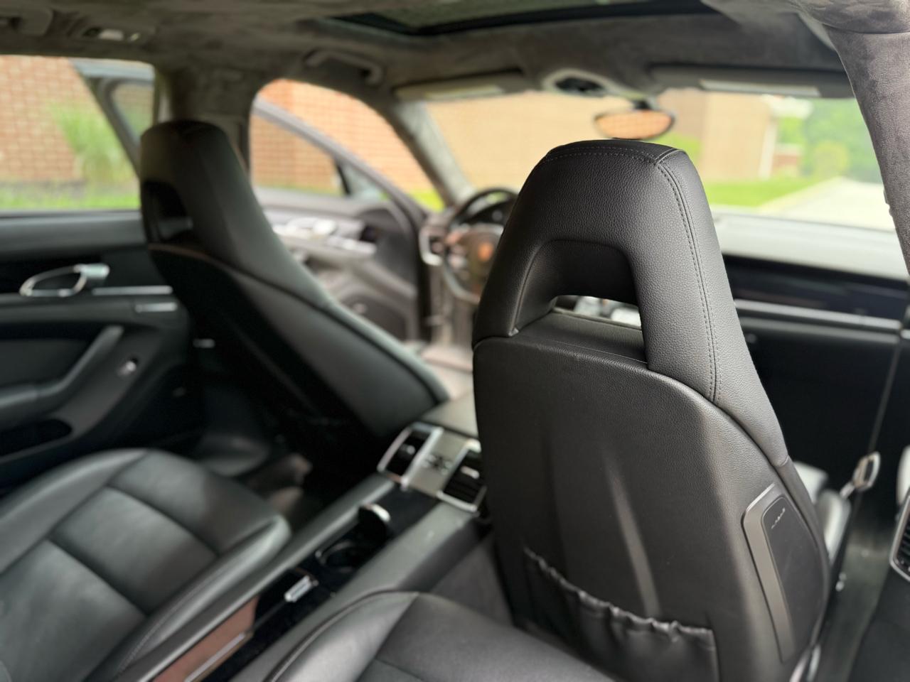 Porsche Panamera 4dr HB 2011