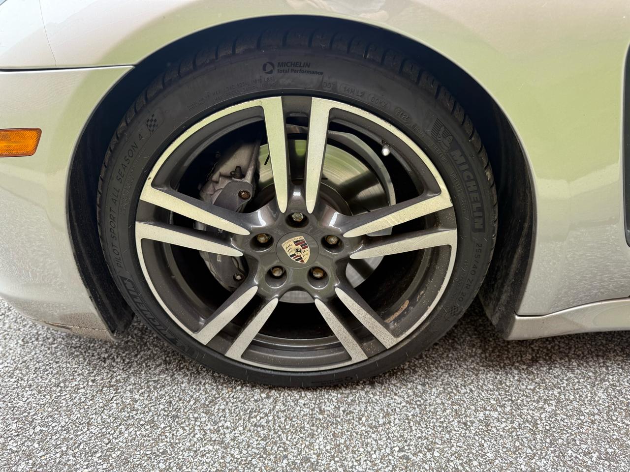 Porsche Panamera 4dr HB 2011
