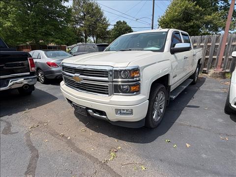 2015 Chevrolet Silverado 1500 4WD Crew Cab 143.5" High Country