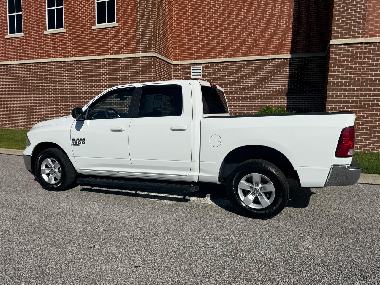 RAM 1500 Classic SLT 4x4 Crew Cab 5'7" Box 2021