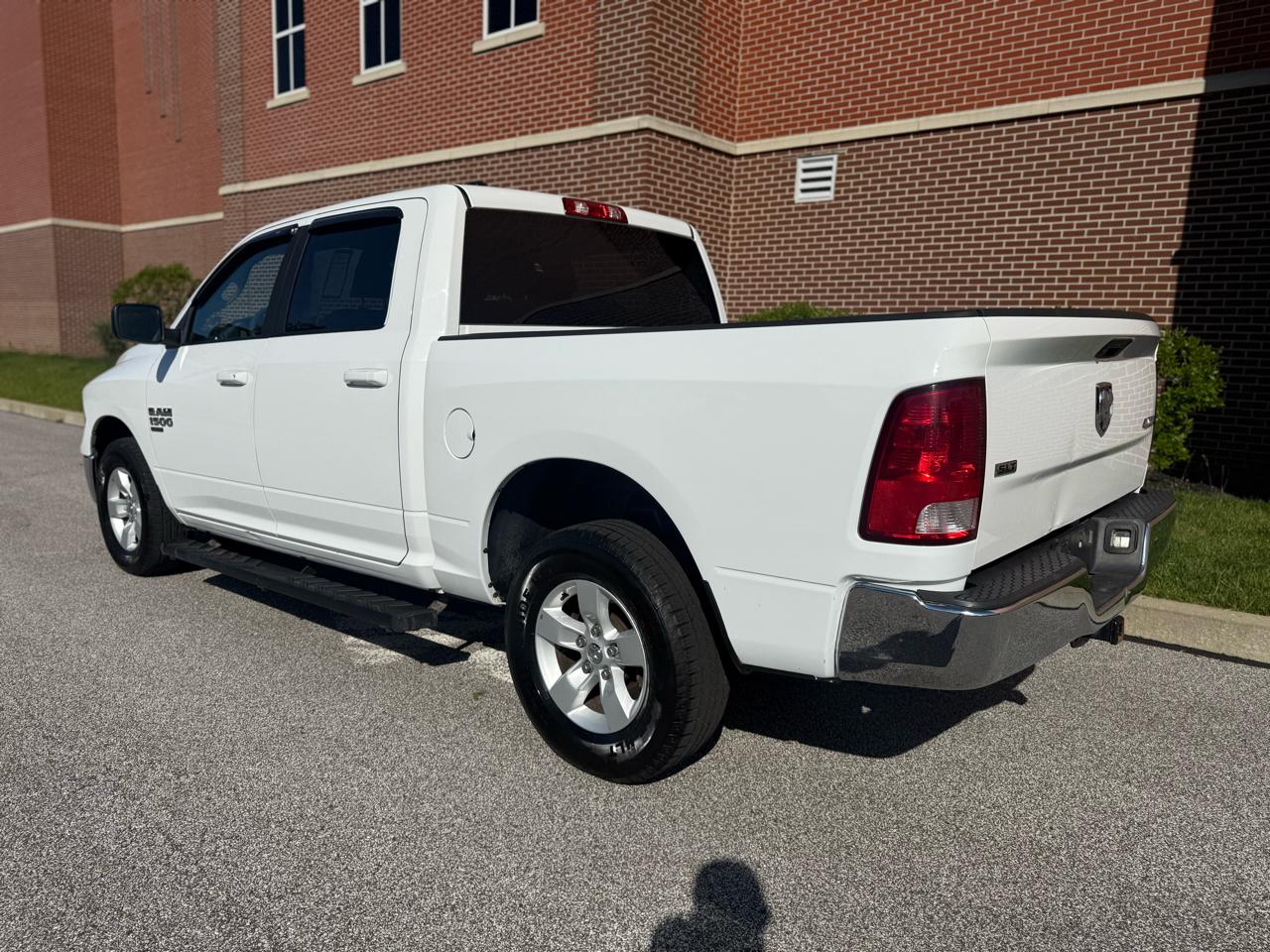 RAM 1500 Classic SLT 4x4 Crew Cab 5'7" Box 2021