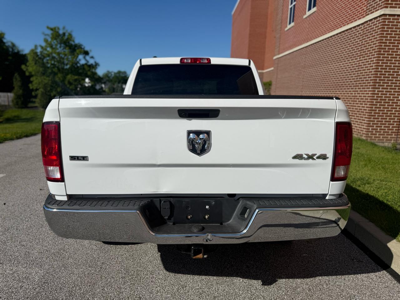 RAM 1500 Classic SLT 4x4 Crew Cab 5'7" Box 2021