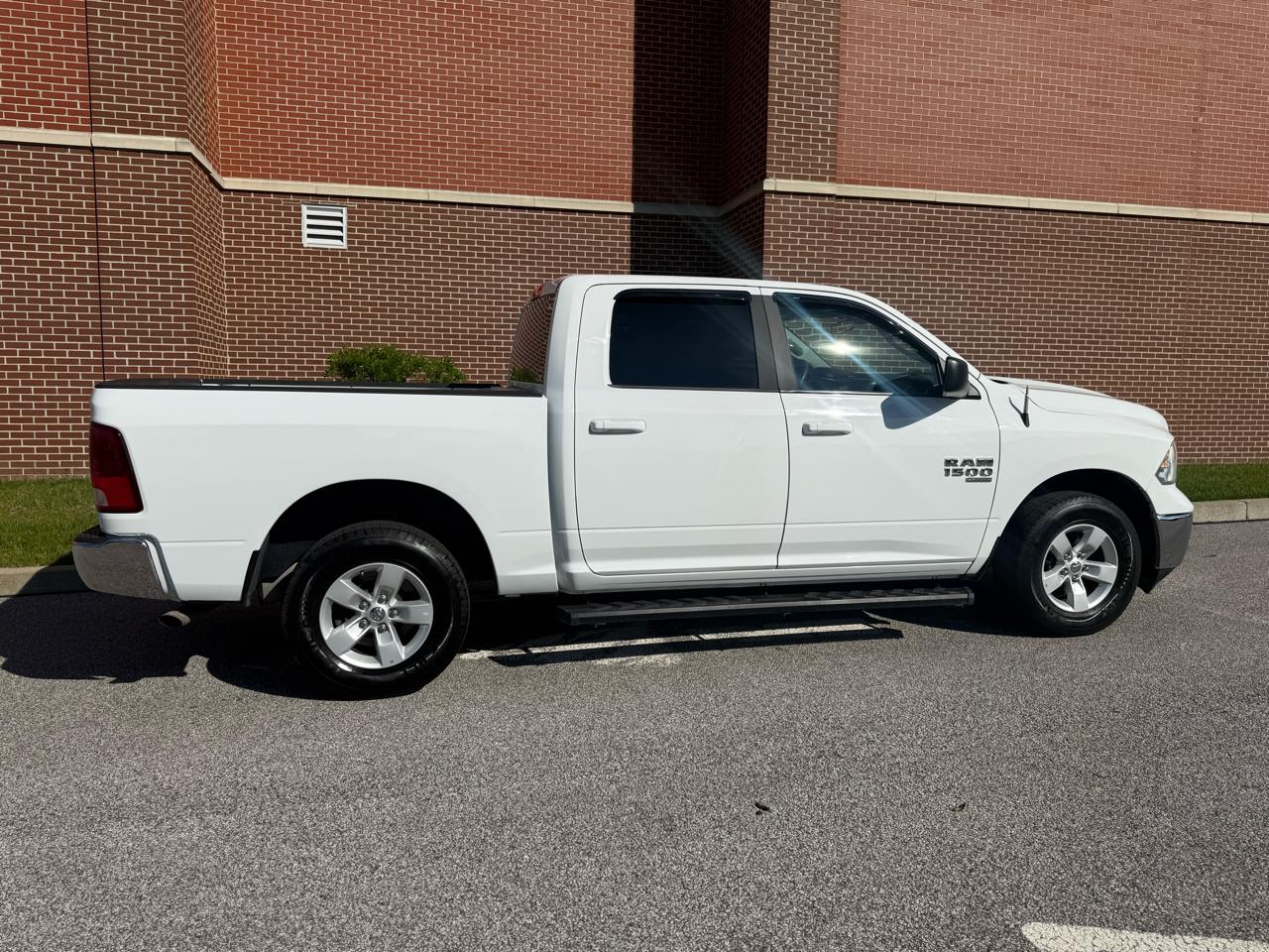 RAM 1500 Classic SLT 4x4 Crew Cab 5'7" Box 2021