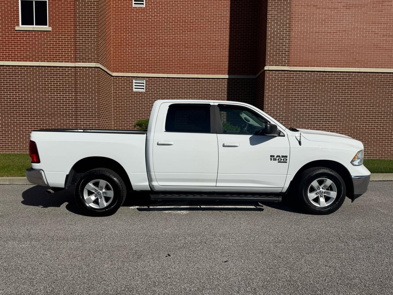 RAM 1500 Classic SLT 4x4 Crew Cab 5'7" Box 2021