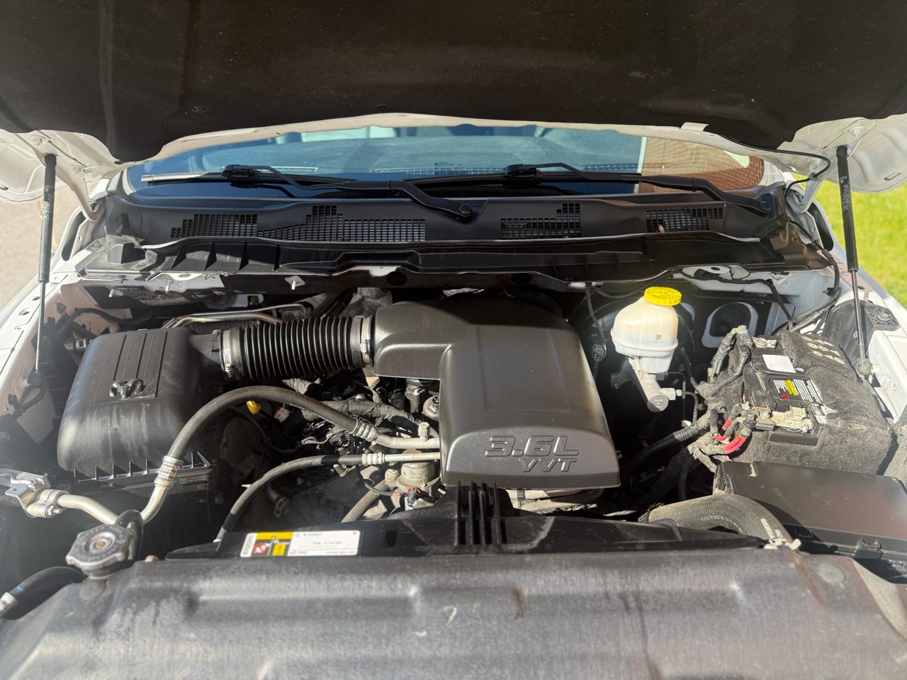 RAM 1500 Classic SLT 4x4 Crew Cab 5'7" Box 2021