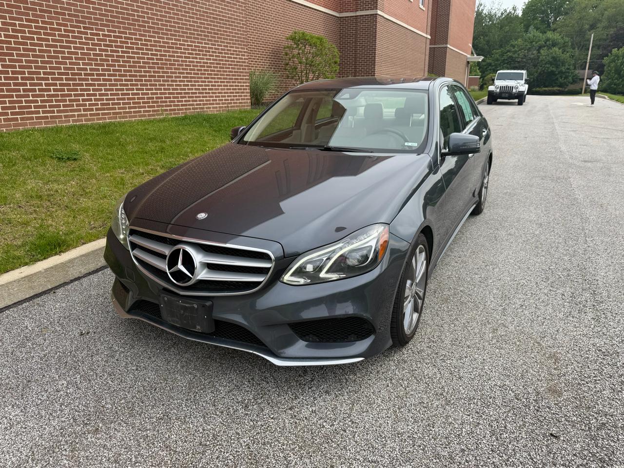Mercedes-Benz E-Class 4dr Sdn E 350 Sport 4MATIC 2014