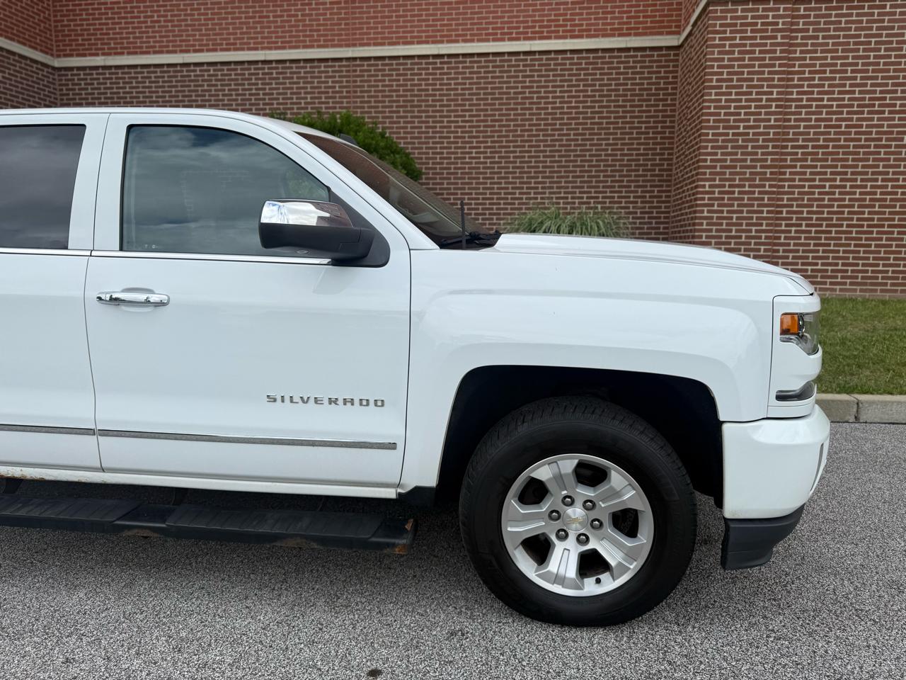 Chevrolet Silverado 1500 4WD Double Cab 143.5" LTZ w/2LZ 2016