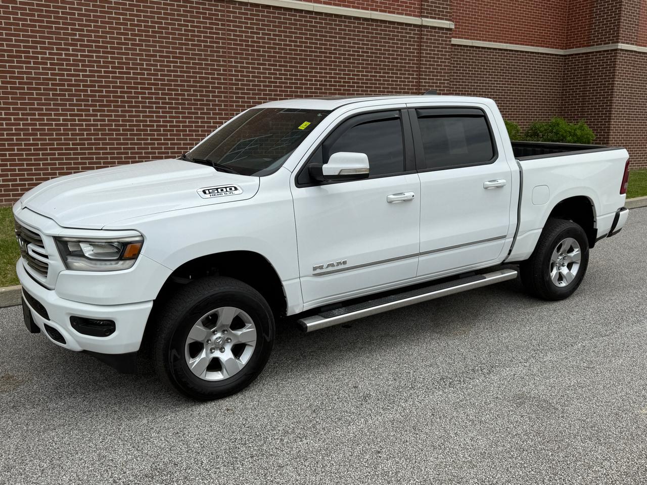 RAM 1500 Big Horn/Lone Star 4x4 Crew Cab 5'7" Box 2019