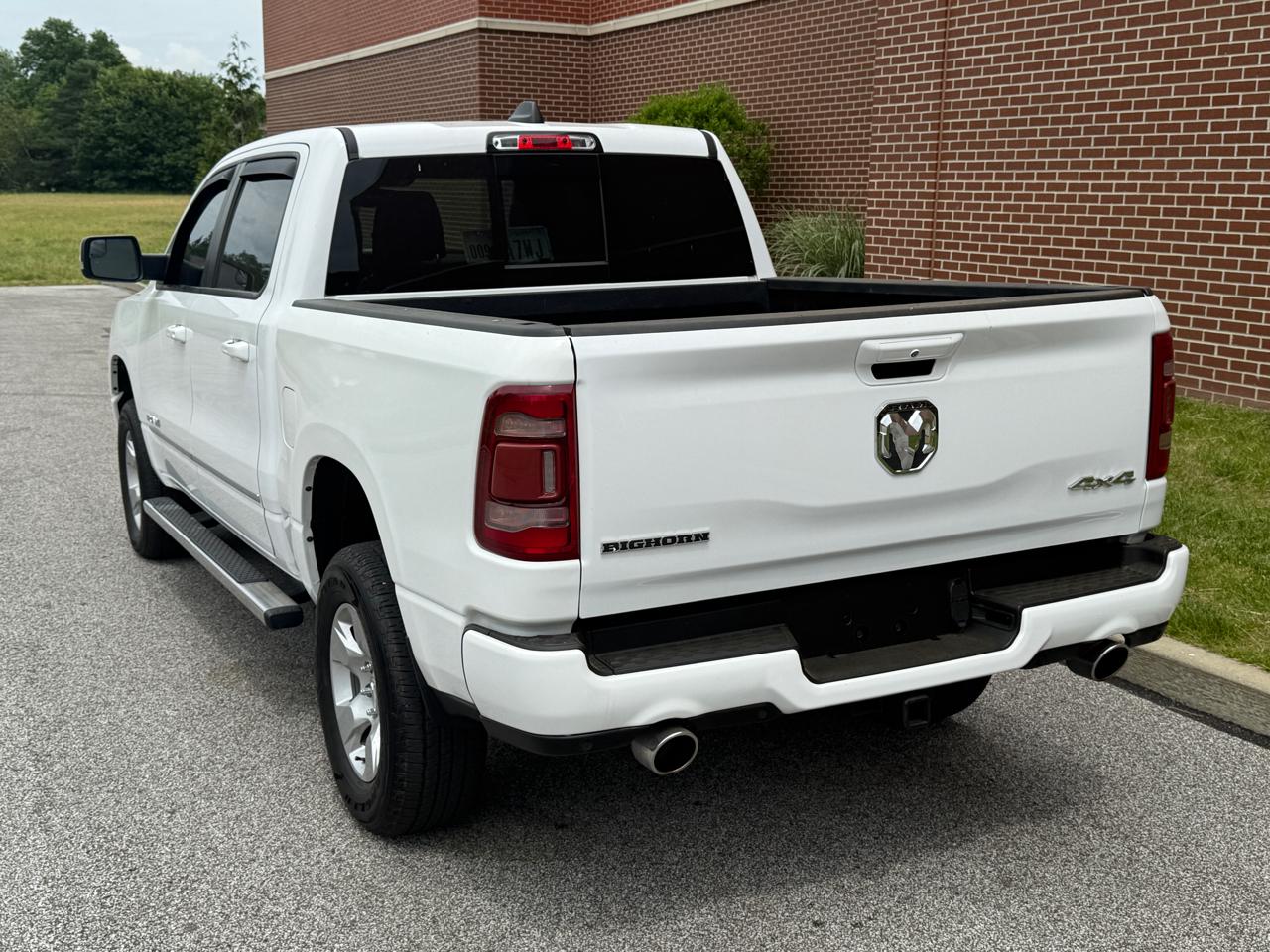 RAM 1500 Big Horn/Lone Star 4x4 Crew Cab 5'7" Box 2019