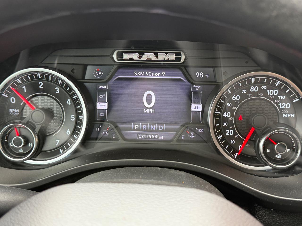 RAM 1500 Big Horn/Lone Star 4x4 Crew Cab 5'7" Box 2019