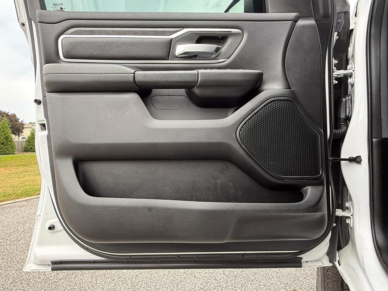 RAM 1500 Big Horn/Lone Star 4x4 Crew Cab 5'7" Box 2019