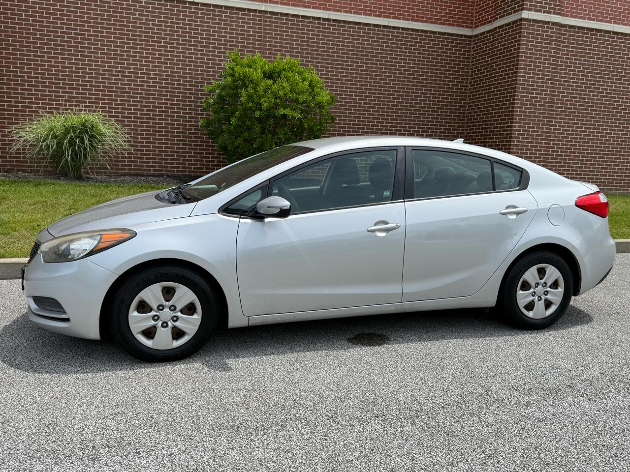 Kia Forte 4dr Sdn Auto LX 2015