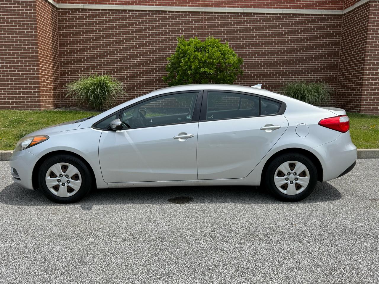 Kia Forte 4dr Sdn Auto LX 2015