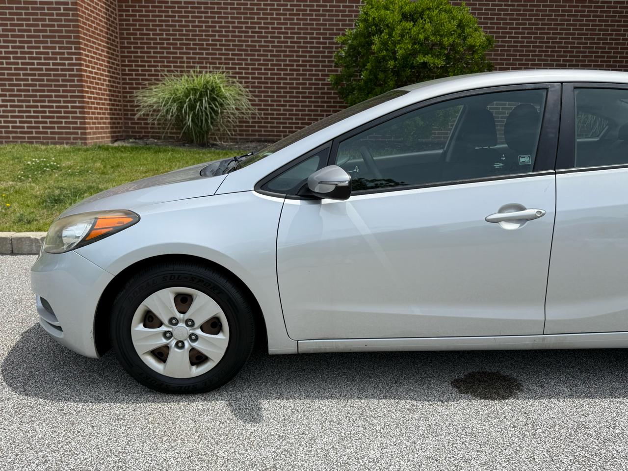 Kia Forte 4dr Sdn Auto LX 2015