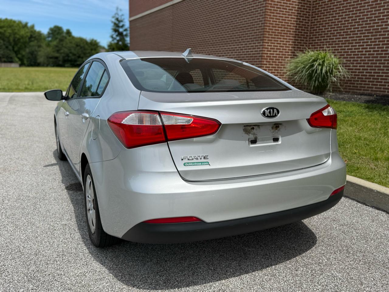 Kia Forte 4dr Sdn Auto LX 2015