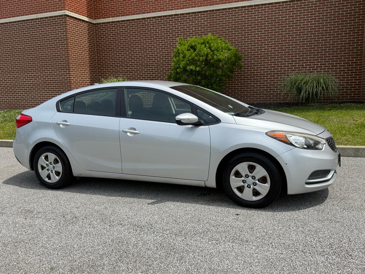 Kia Forte 4dr Sdn Auto LX 2015