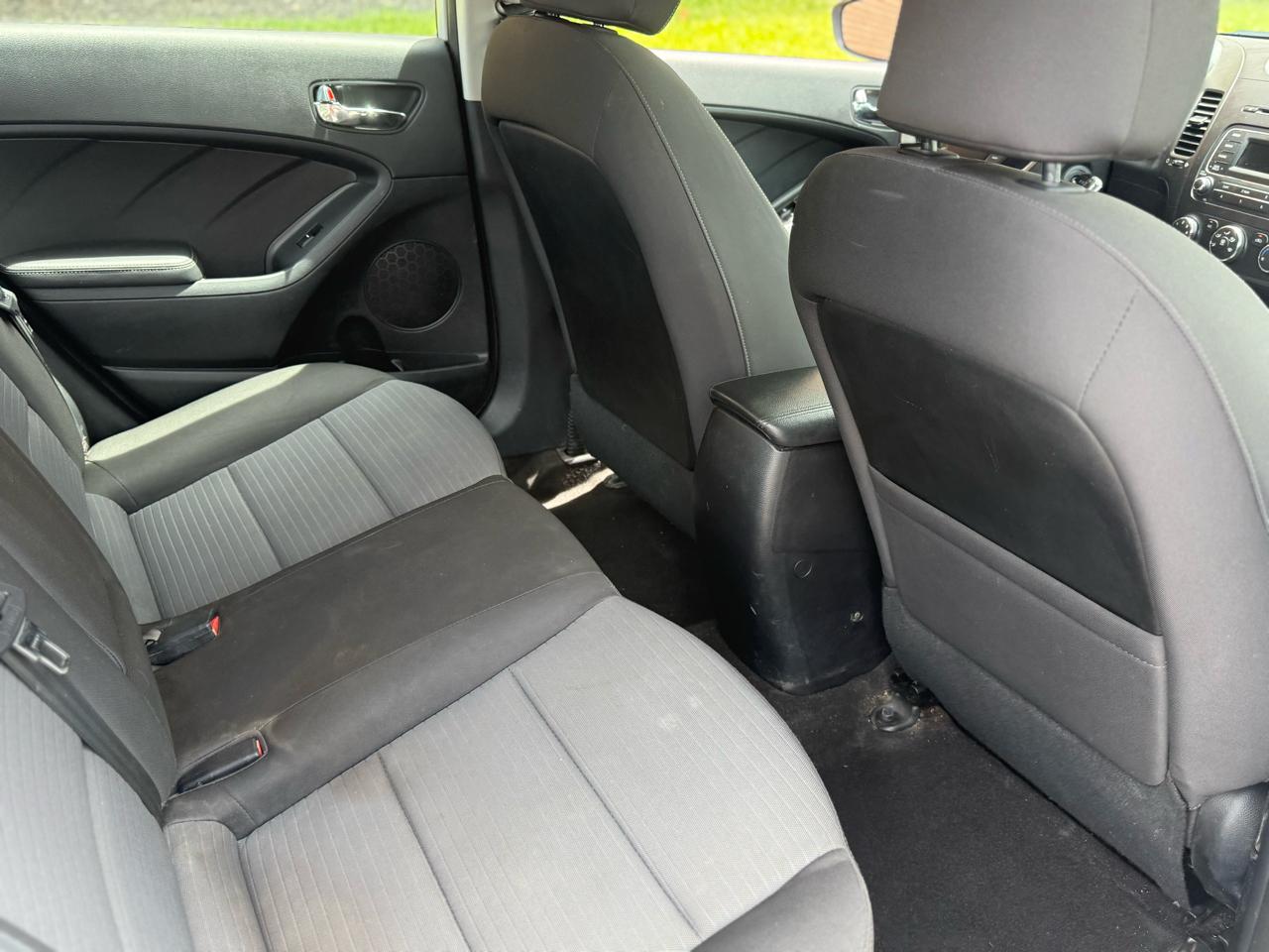 Kia Forte 4dr Sdn Auto LX 2015