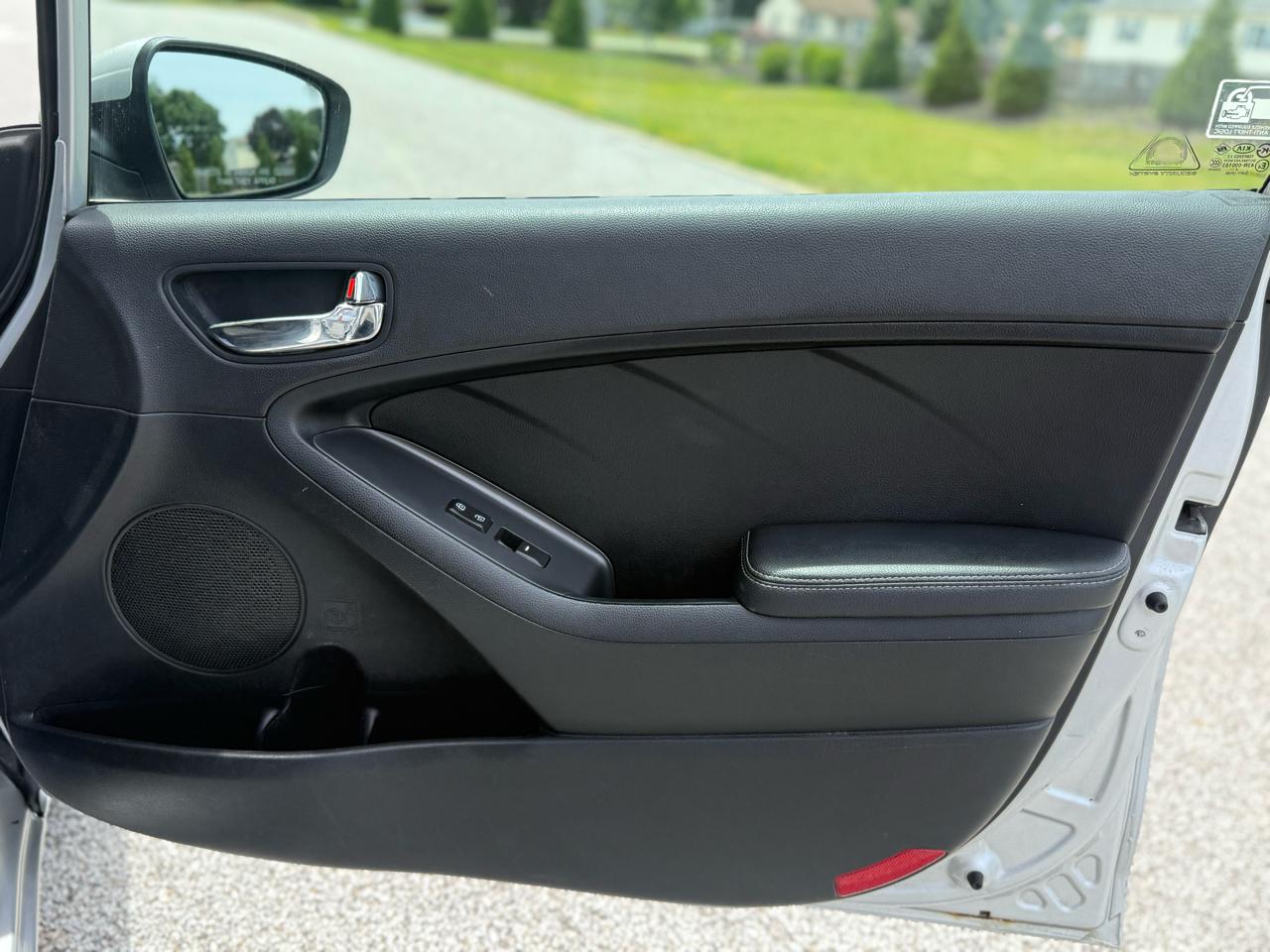 Kia Forte 4dr Sdn Auto LX 2015