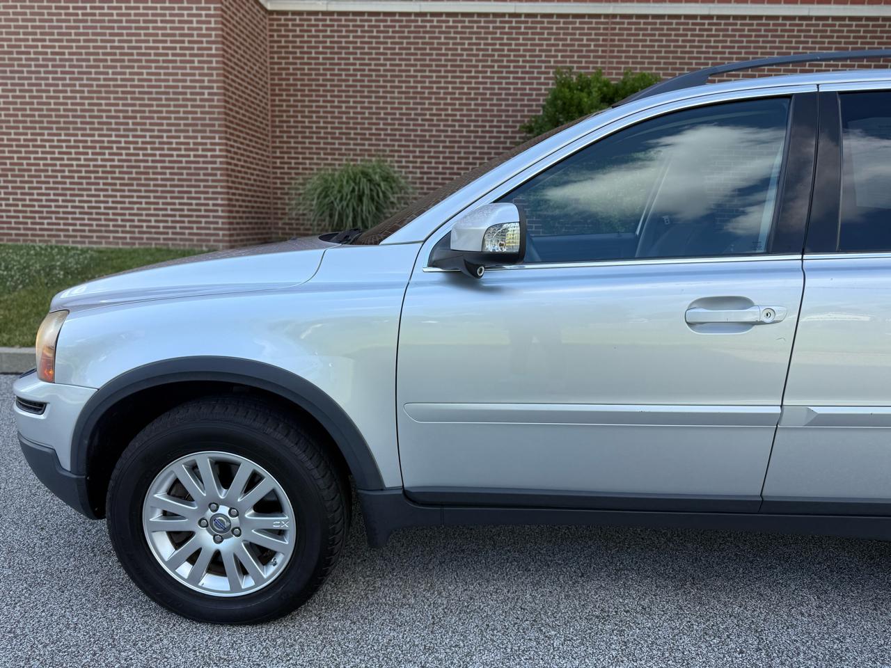 Volvo XC90 AWD 4dr I6 w/Snrf/3rd Row 2008