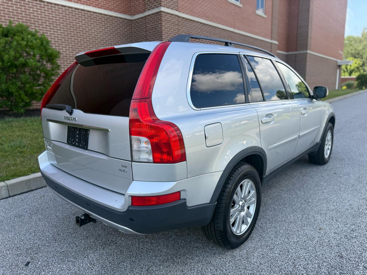 Volvo XC90 AWD 4dr I6 w/Snrf/3rd Row 2008